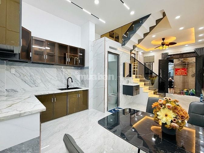 CHÍNH CHỦ BÁN NHÀ ĐẸP MỚI XÂY ĐÚC 2 LẦU 3PN GIÁ MỀM CHO KHÁCH