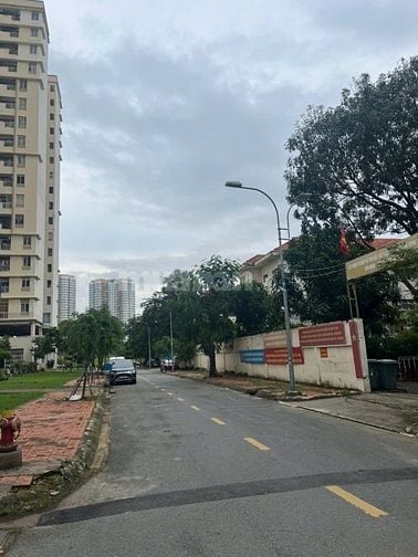 Bán nhà phố , khu dân cư xây dựng đồng bộ , đường Lương Định Của ,