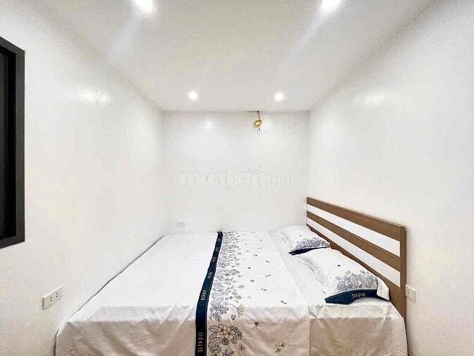 Bán tập thể Phố Phạm Ngọc Thạch. Đống Đa. 4.25 tỷ