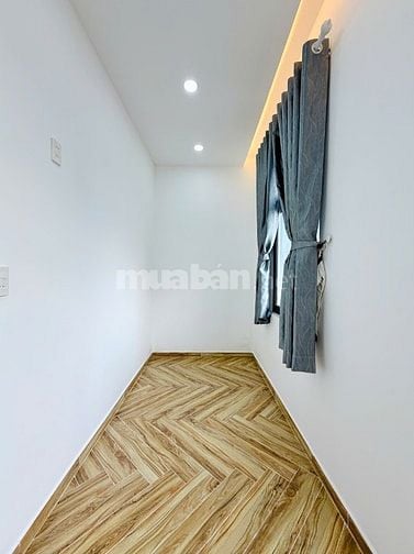 CHÍNH CHỦ BÁN NHÀ ĐẸP MỚI XÂY ĐÚC 2 LẦU 3PN GIÁ MỀM CHO KHÁCH