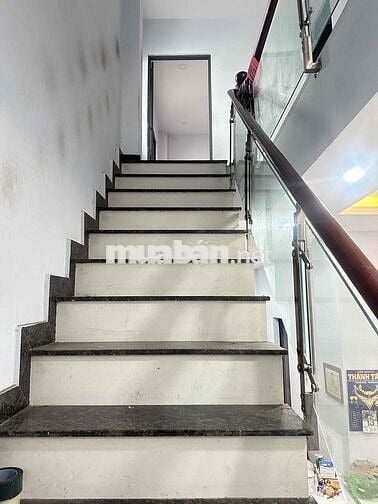 BÁN NHÀ GÓC 3MT- 4 TẦNG- BÙI VĂN BA- DTSD 140M- 5 CĂN TRỌ- GIÁ 11 TỶ