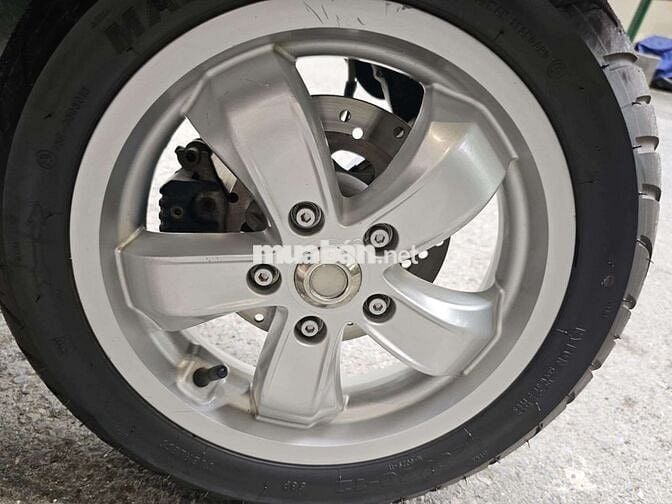 Vespa GTS 300 2021 đẹp như mới.