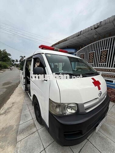 Toyota Hiace 2007 - 100000 km