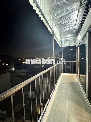 Phòng siêu đẹp với view toàn cảnh Hồ Tây vô cùng lung linh