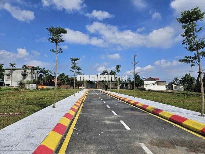 Bán đất nền Trung Tâm Hoà Lạc 100m2 Full Thổ Cư