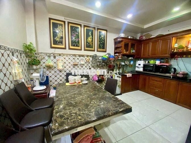 Bán gấp trả nợ -Chỉ 10 tỷ-VIP Nguyễn Hồng Đào-dt khủng 7x15m-chỉ 10 tỷ