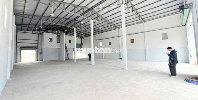 CHO  THUÊ  KHO  XƯỞNG ( 1.000m2)  PHƯỜNG TÂN TẠO A  QUẬN BÌNH TÂN