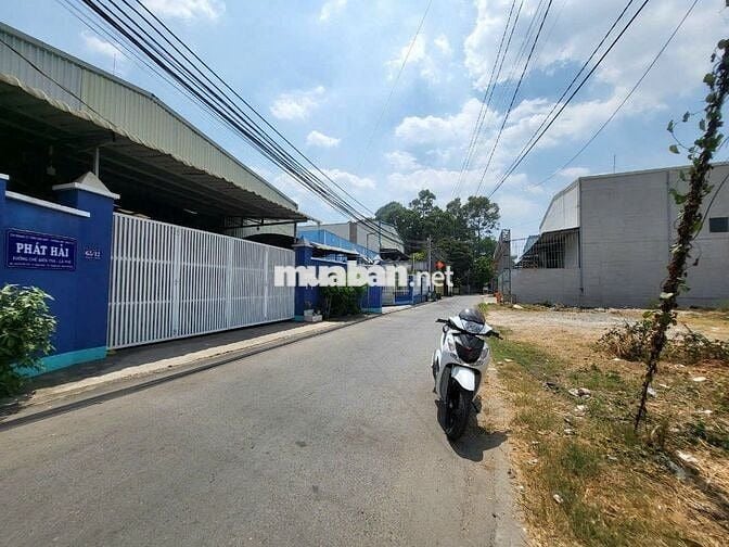 Lô đất mặt tiền đường nhựa ở Vĩnh Phú 33 thuận an DT125m2 Giá 1ty300tr