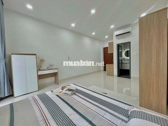 Căn hộ full nội thất ban công thoáng mát Tôn Thất Thuyết Quận 4
