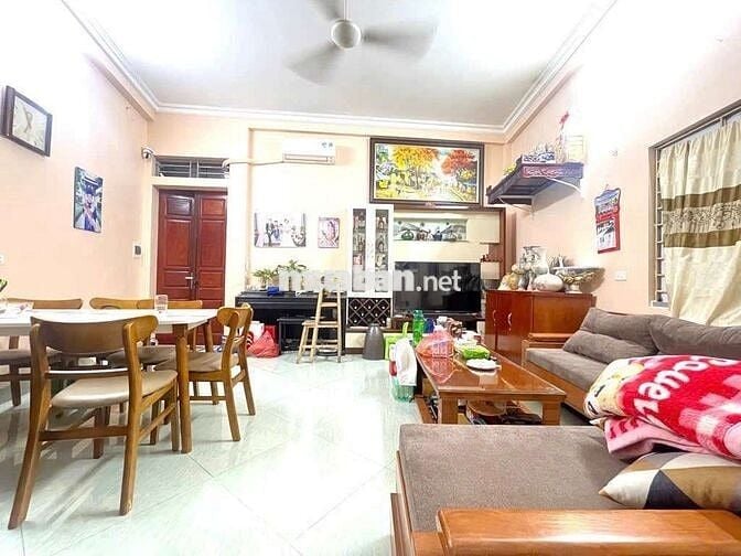 Gđ cần bán nhà 5 cạnh Lăng Bác - Kim Mã 6t