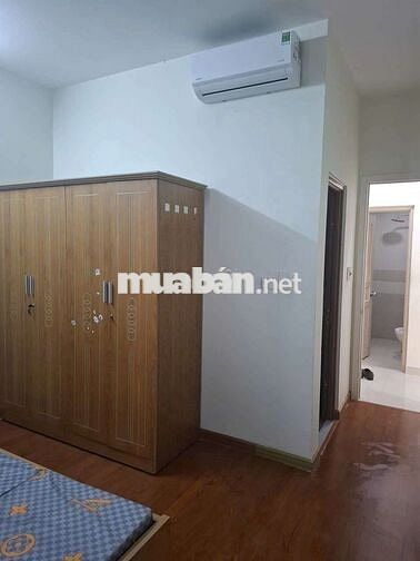 Cho thuê Toky Tower 2pn 2wc nhà trống và nội thất cơ bản