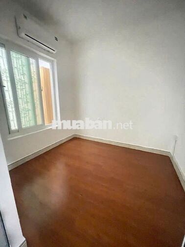 BÁN NHÀ TẬP THỂ VẠN BẢO – TRUNG TÂM BA ĐÌNH ,80M, 2 NGỦ ,ÔTÔ ĐỖ CỬA.