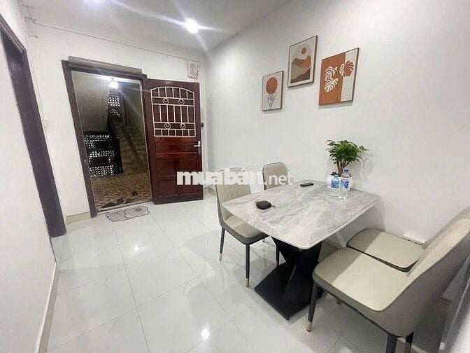 BÁN NHÀ TẬP THỂ VẠN BẢO – TRUNG TÂM BA ĐÌNH ,80M, 2 NGỦ ,ÔTÔ ĐỖ CỬA.