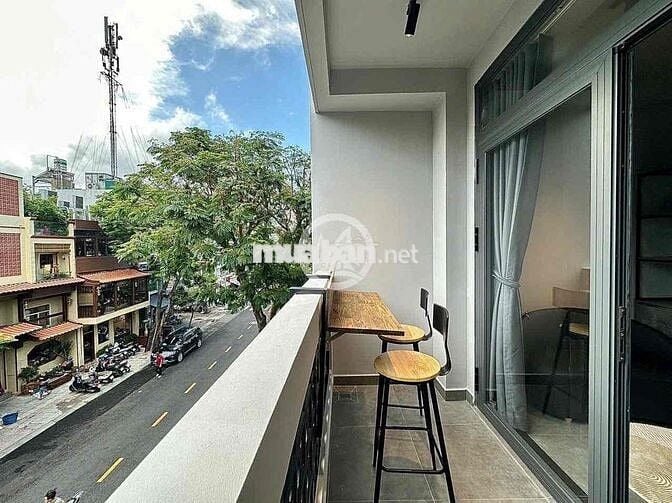 CHO THUÊ CĂN HỘ FULL NỘI THẤT BAN CÔNG TÁCH BẾP GẦN CỐNG QUỲNH Q1
