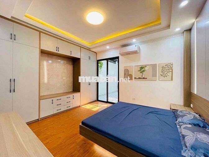 BÁN NHÀ BA ĐÌNH 33m2- HƠN 7 TỶ- 40m RA MẶT PHỖ