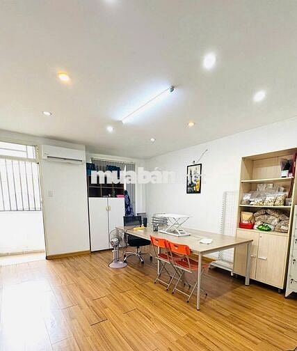 Văn phòng 30m2 giá rẻ Phú Nhuận miễn phí QL ngoài giờ