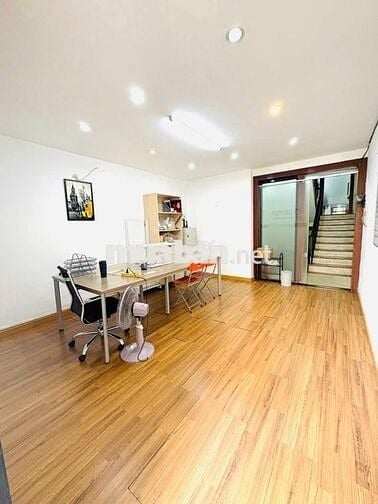 Văn phòng 30m2 giá rẻ Phú Nhuận miễn phí QL ngoài giờ