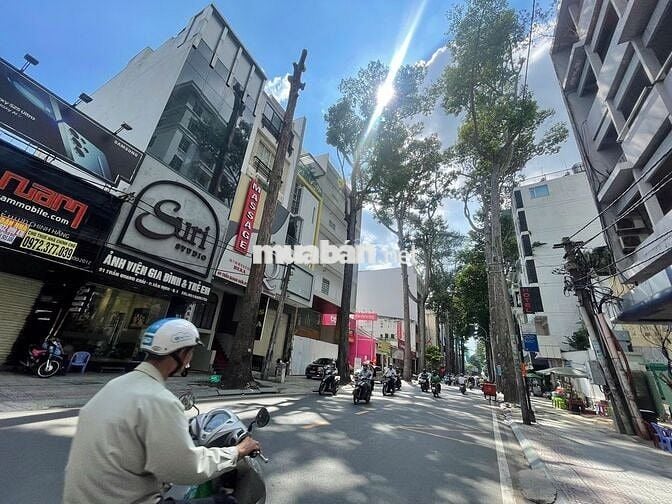 💥 Nhà 6x19m Trần Quang Khải Q1, Trệt + Lầu, Giá 65tr/tháng 🏠🔥