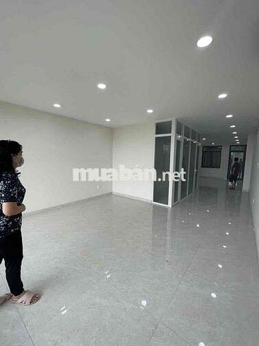 Mặt bằng VP tầng trệt 5*15 khu Him Lam trống suốt