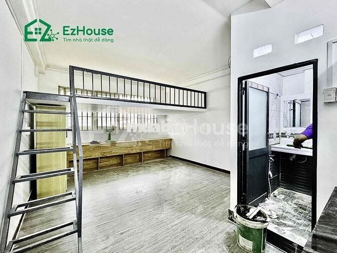 TRỐNG LẠI CĂN DUPLEX CỬA SỔ TRỜI SIÊU RỘNG NGAY KHÚC PHAN ANH
