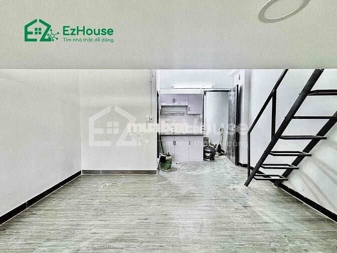 TRỐNG LẠI CĂN DUPLEX CỬA SỔ TRỜI SIÊU RỘNG NGAY KHÚC PHAN ANH