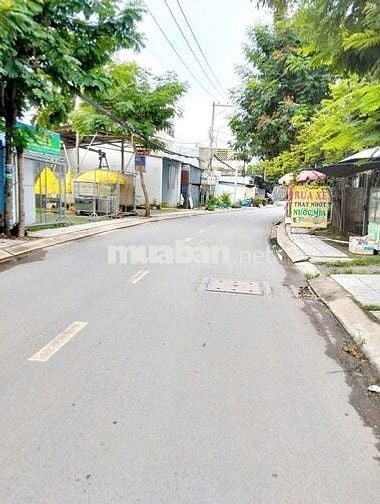 KHO Xưởng 10x35m Mặt Tiền Đường Đang Cho Thuê 17tr/th