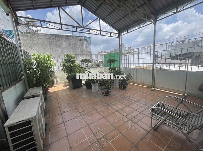 Hiếm! Chỉ nhỉnh 10 tỷ -HXH Năm Châu-dt khủng 4,6x22m-4 tầng ở ngay