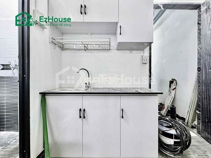 TRỐNG LẠI CĂN DUPLEX CỬA SỔ TRỜI SIÊU RỘNG NGAY KHÚC PHAN ANH