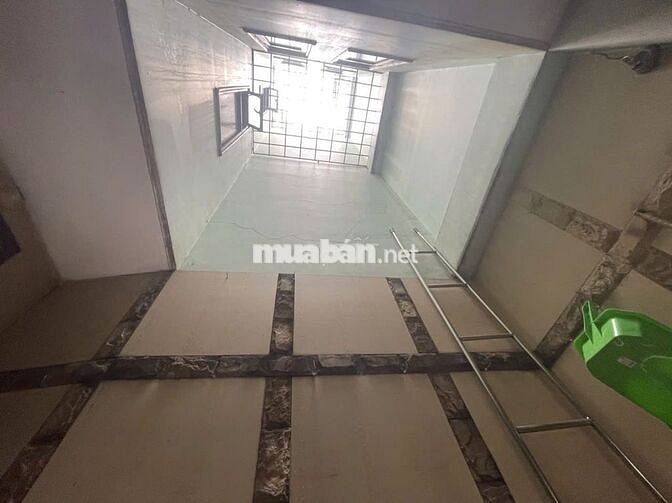 Hiếm! Chỉ nhỉnh 10 tỷ -HXH Năm Châu-dt khủng 4,6x22m-4 tầng ở ngay