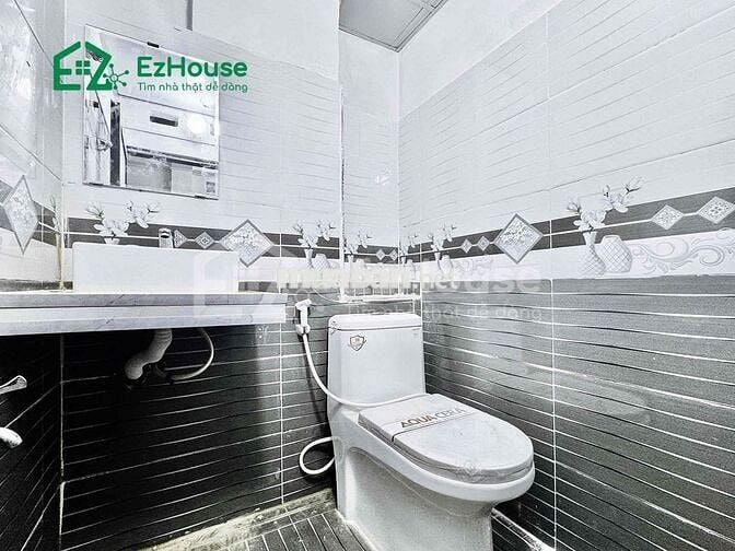 TRỐNG LẠI CĂN DUPLEX CỬA SỔ TRỜI SIÊU RỘNG NGAY KHÚC PHAN ANH