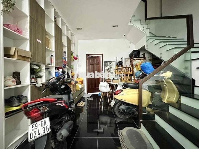 RẤT THƠM! CHDV TRẦN BÌNH TRỌNG – 86M² – 6 PHÒNG – DÒNG TIỀN 40TR/THÁNG