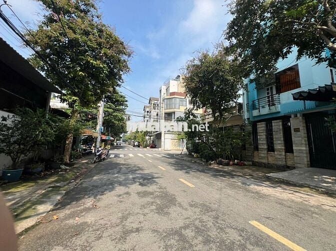 bán nhà mặt tiền khu họ lê 4x20m vuông C4 tiện xây mới 9.5 tỷ TL