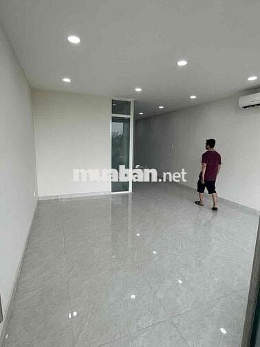 Mặt bằng VP tầng trệt 5*15 khu Him Lam trống suốt