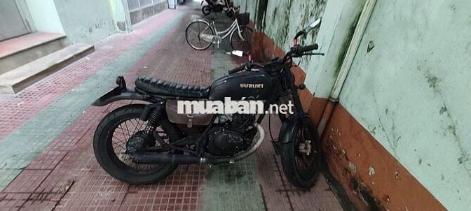 Suzuki GN125