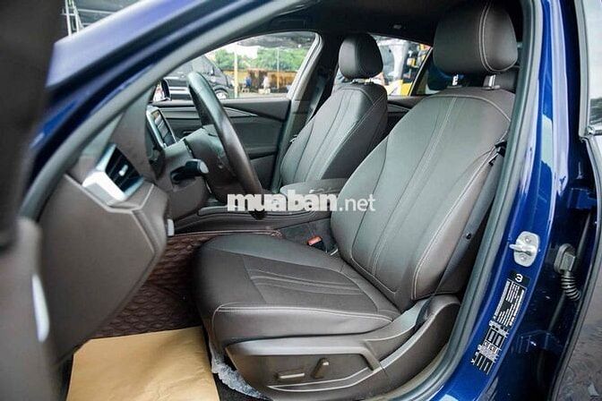 VinFast Lux A2.0 sx2022 đi 35k km có hỗi trợ bank
