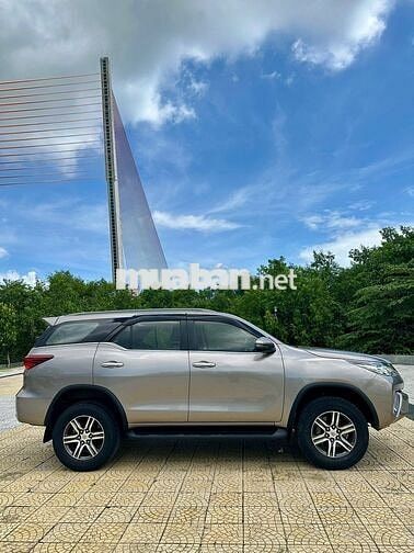 Toyota Fortuner 2019 2.4G 4x2 AT - 100000 km