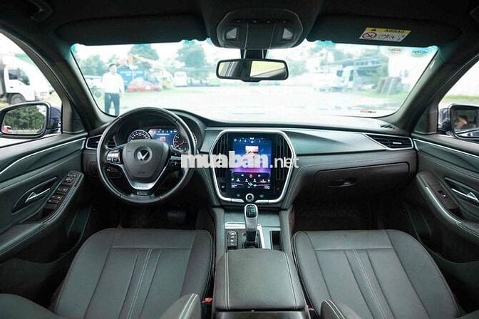 VinFast Lux A2.0 sx2022 đi 35k km có hỗi trợ bank