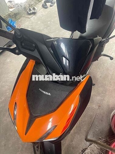 Đổi xe điện nên bán