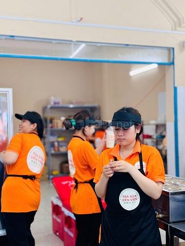 Cửa hàng trà sữa đường Lê Văn Quới tuyển nhân viên