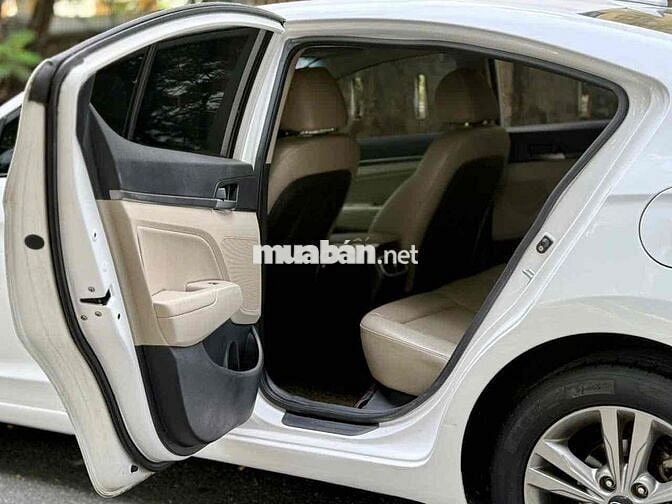 Hyundai Elantra 1.6 số tự động dk 2016