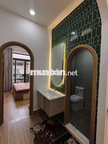 CHÍNH CHỦ CHO THUÊ NNC 1 TRỆT 1 LẦU 2PN 2WC FULL NỘI THẤT 2 MẶT HẺM