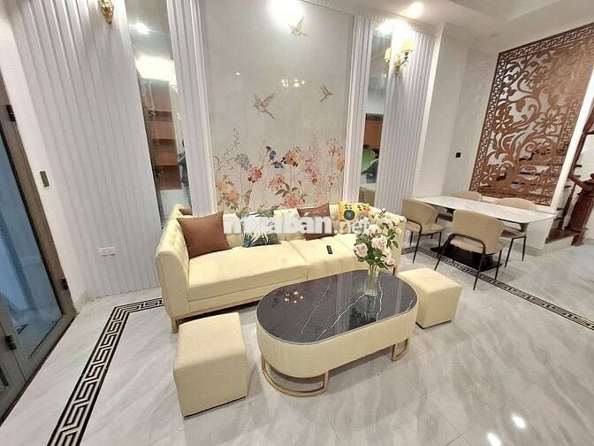 Bán nhà đẹp phố Trạm Long Biên - 5 tầng - full nội thất chỉ việc về ơt