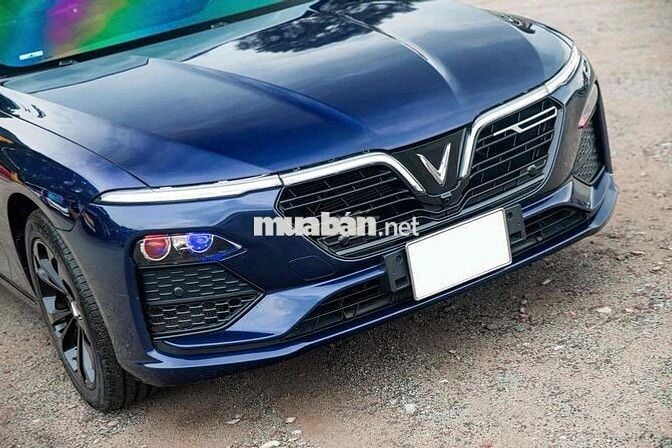 VinFast Lux A2.0 sx2022 đi 35k km có hỗi trợ bank