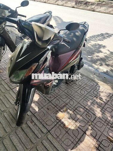 Yamaha Luvias 2012 nhỏ gọn