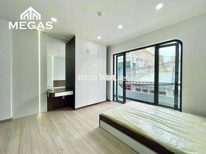 Cho Thuê Studio Cao Cấp , Ngay Giáp Lạc Long Quân , Khu Bàu Cát .