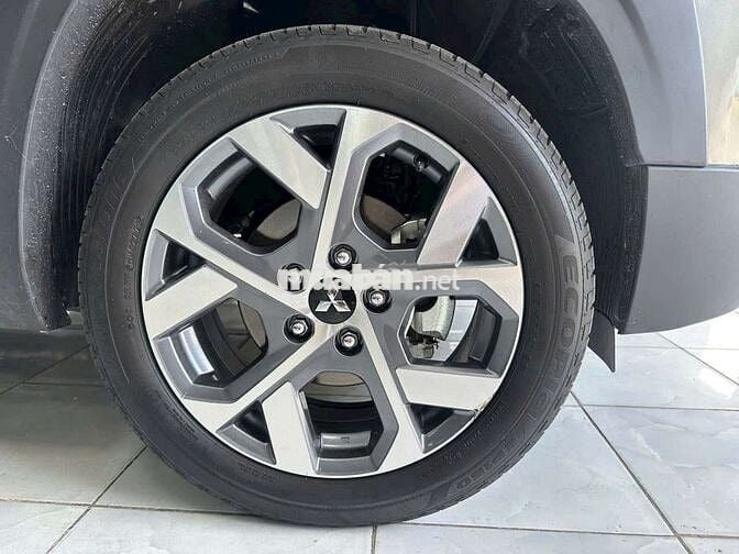 2023 Cross 1.5 AT - 48000 km