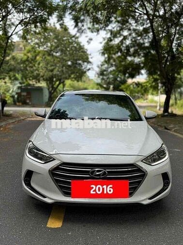 Hyundai Elantra 1.6 số tự động dk 2016