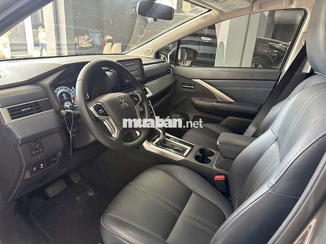 2023 Cross 1.5 AT - 48000 km