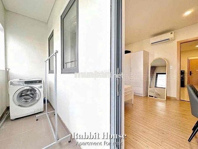 Căn Hộ 1Pn ban công máy giặt riêng full nội thất Trần Hưng Đạo Quận 1