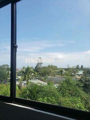 Mặt bằng kho xưởng- Có sẵn văn phòng làm việc